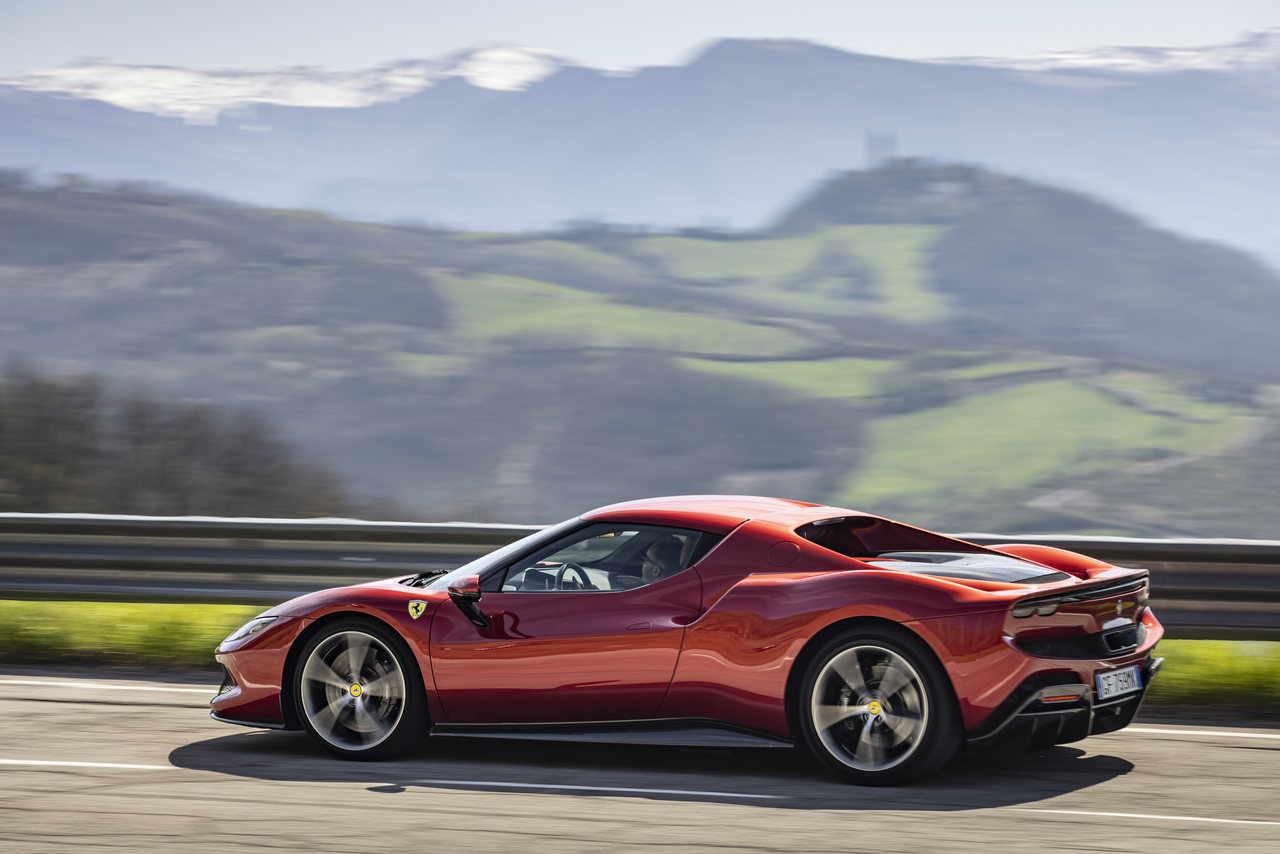 へぼどん Ferrari 296 GTB - Samochody Osobowe - Otomoto.pl