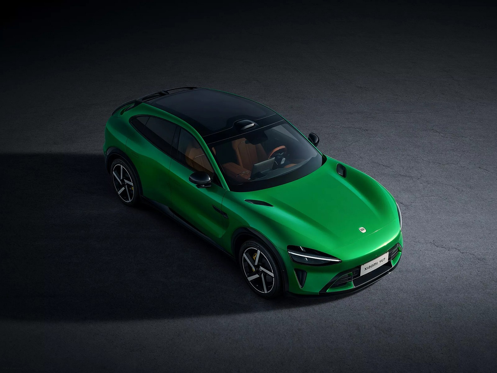 新品 xiaomi yu7 1:18 自動車合金モデル ジェムグリーン Xiaomi-YU7_095.jpg